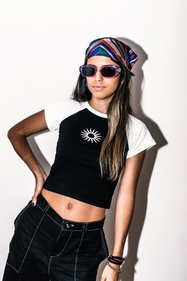 Remera Sol Negro